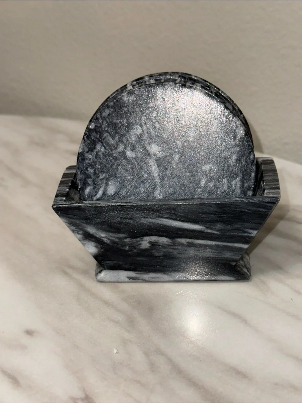 N/A round hard
